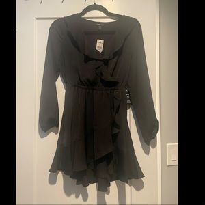 NWT express long sleeve black wrap dress petite